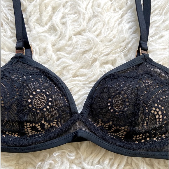 Aerie Black Lace Bra - Picture 2 of 5